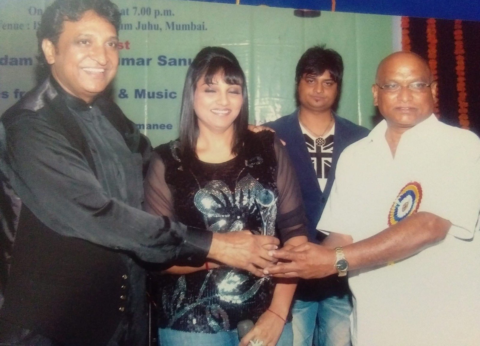Certificate distribution and token of appreciation presented to hardworking participants by guest faculty.