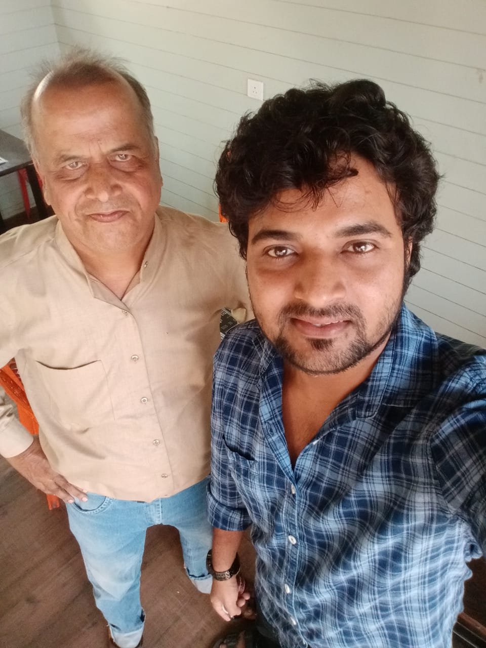On set - Kiran Gaikwad Lead artist with Mr. Pratap Deshmukh Sir